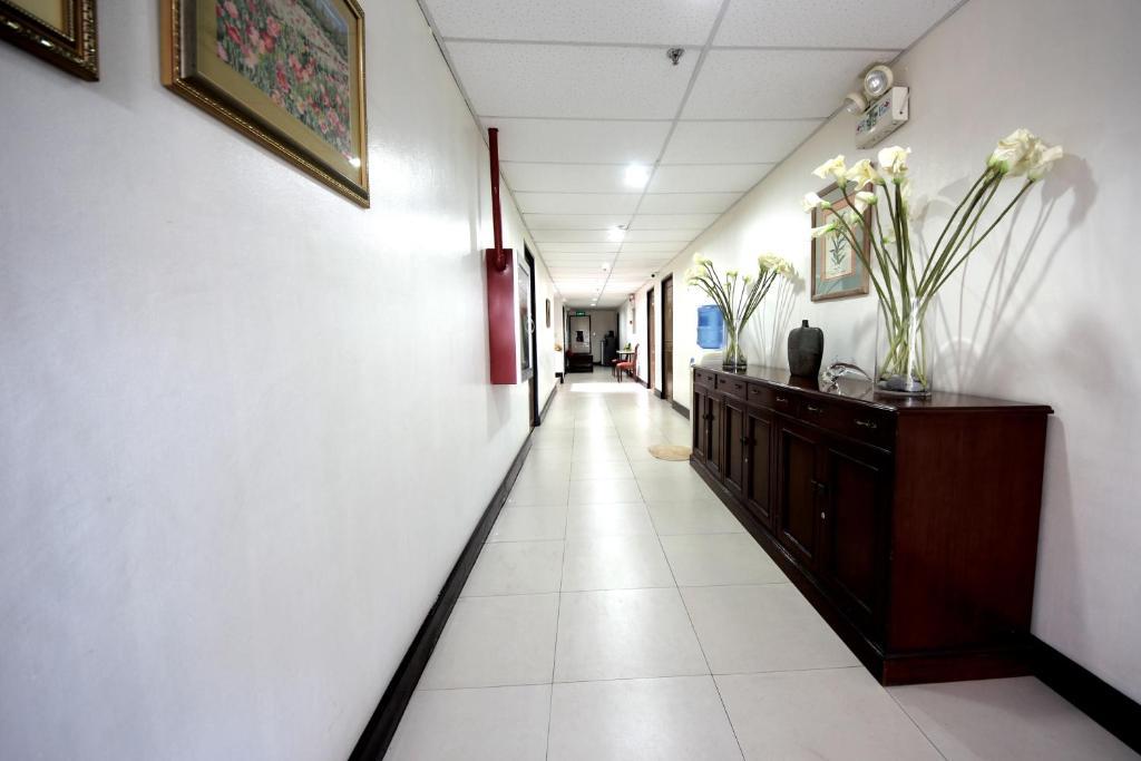 Casa Pura Inn And Suites Кесон-Сити Экстерьер фото